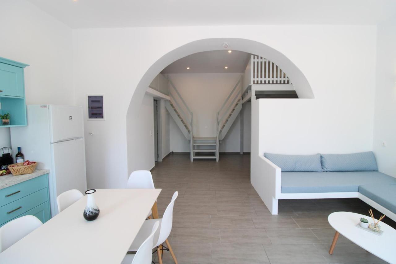 1870 House 1&2 Apartment Plaka  Екстериор снимка
