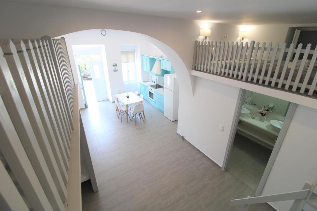 1870 House 1&2 Apartment Plaka  Екстериор снимка